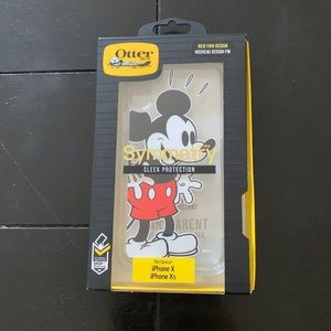 Otterbox iPhone X/XS Symmetry Case: clear with Mickey Mouse “Oh Boy” design